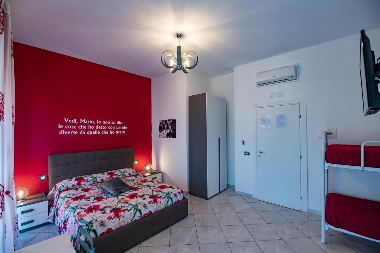 L'Isola Del Postino Rooms Procida Esterno foto