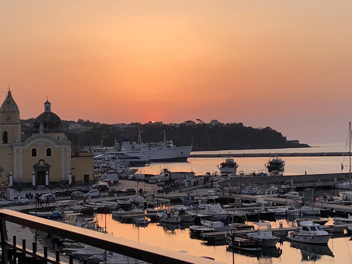 L'Isola Del Postino Rooms Procida Esterno foto
